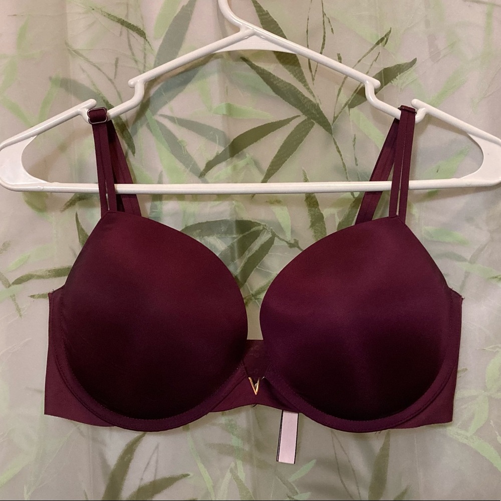 NWOT Victoria’s Secret maroon push-up bra